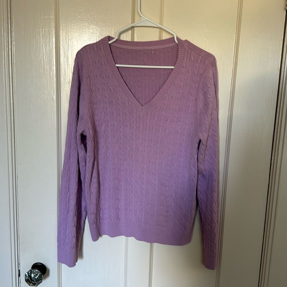 Mauve Cableknit Vneck Sweater